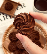 Load image into Gallery viewer, Premium Belgium Black Chocolate with Himalaya Salt Cookies 比利时黑巧克力喜玛拉亚盐饼干