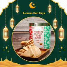 Load image into Gallery viewer, Traditional Gold Tin Legend Peanut Kuih Kapit 黄金娘惹纯椰花生蛋扁