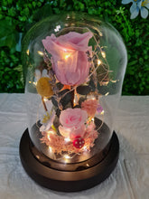 Load image into Gallery viewer, Preseved Flowers Dome